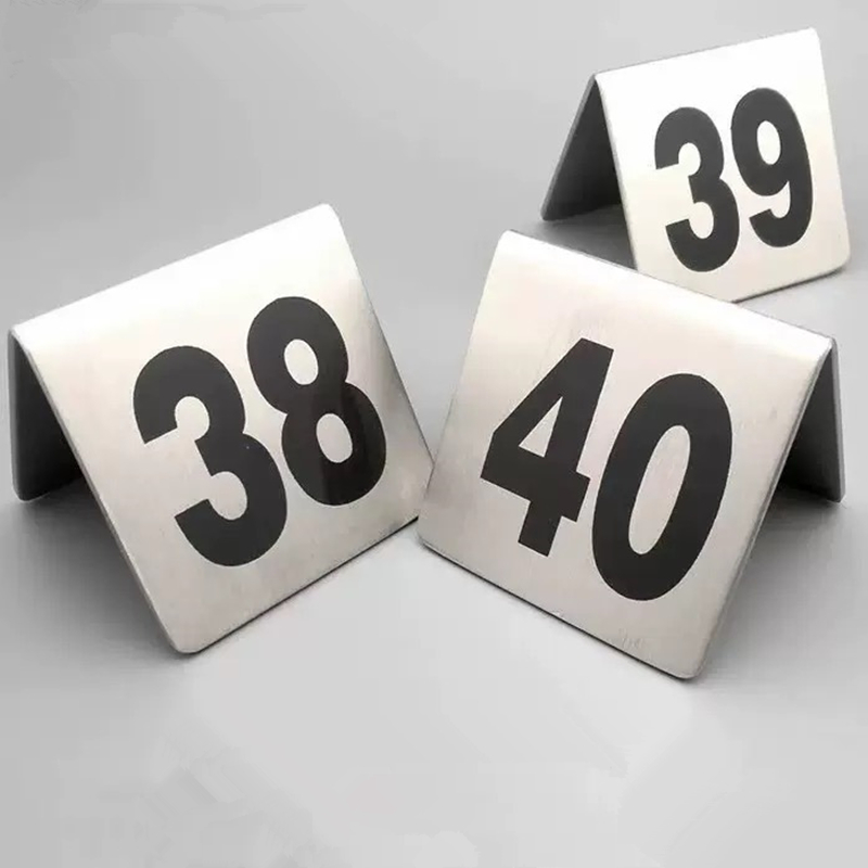 Numéros de table carrés en aci - Table Number Gold avis et prix